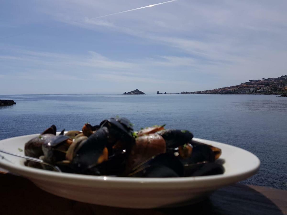 Centrocitta Beach Roccalumera Luaran gambar